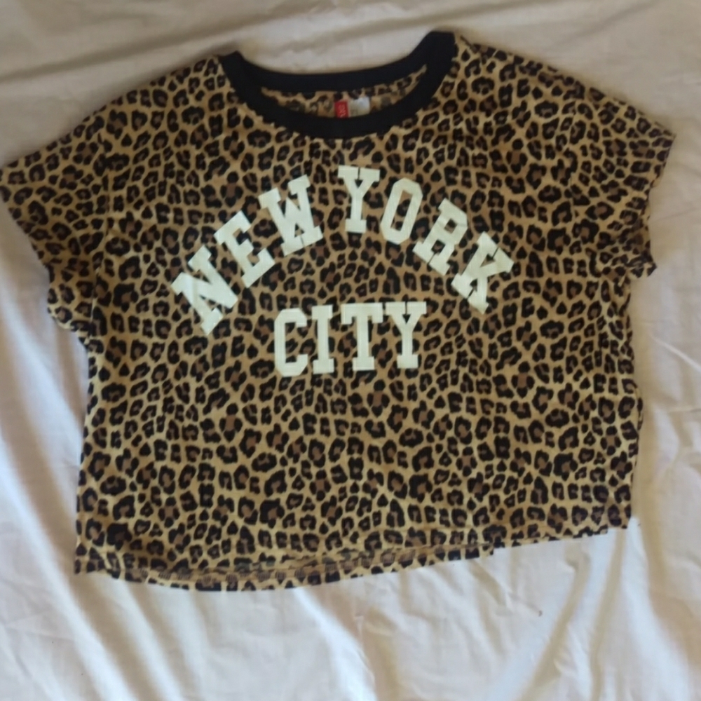 Divided by H&m leopard New York crop top